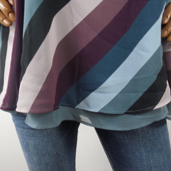 TORRID Top 1X Summer Blouse NWT $39 X-Neck - Picture 6 of 9